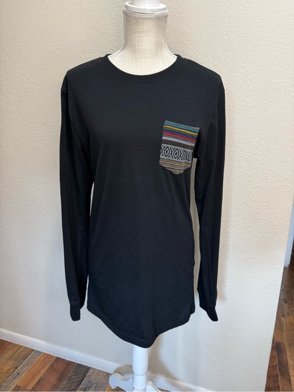 BEAUTIFUL GIANT - Long Sleeve Pocket Tee - Size Medium